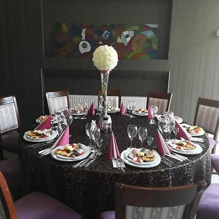 Casa Achim Hotell Baia Mare Exteriör bild
