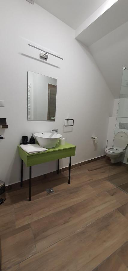 Casa Achim Hotell Baia Mare Exteriör bild