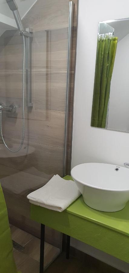 Casa Achim Hotell Baia Mare Exteriör bild